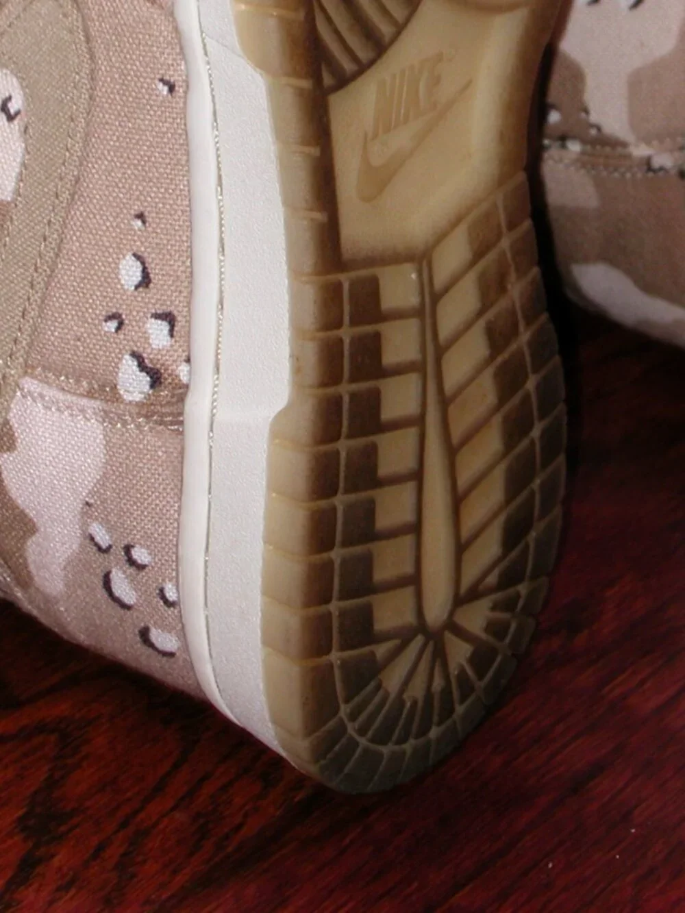 Nike Women's Dunk High 'Desert Camo' Sneakers Size 7.5